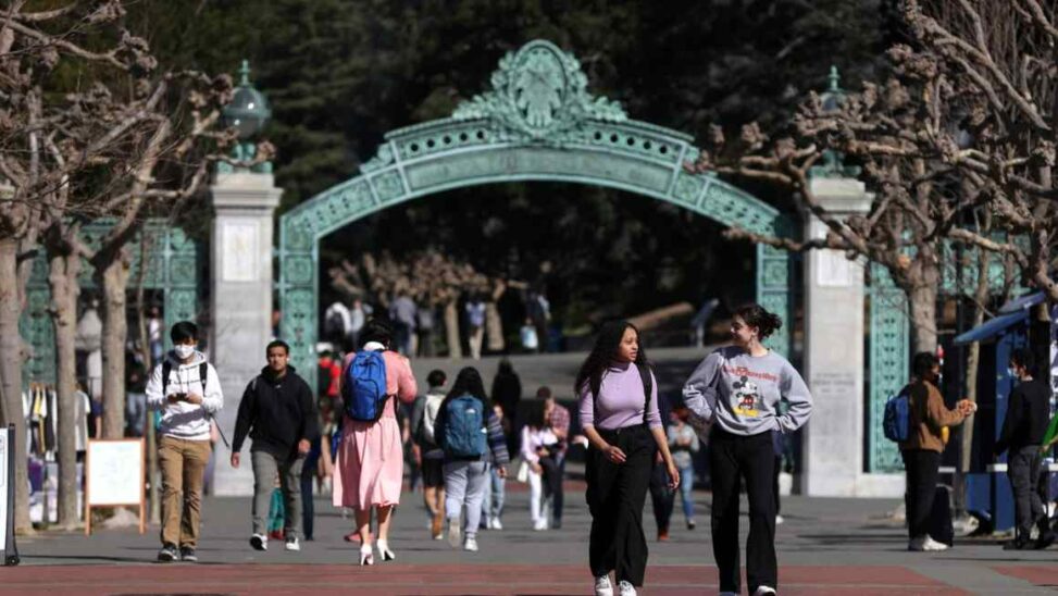 University of california fund ditches hedge funds with scathing rebuke