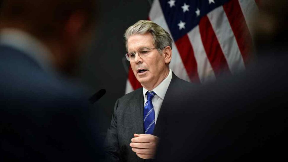 Us treasury to sell more short term debt in continuation of biden era policy
