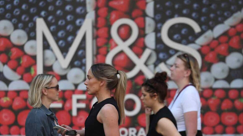 Uk economy unexpectedly contracted 0.1% in may