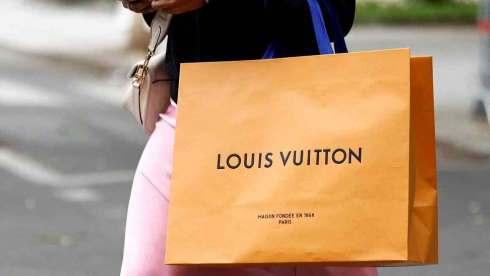 Lvmh sales fall in warning for luxury sector