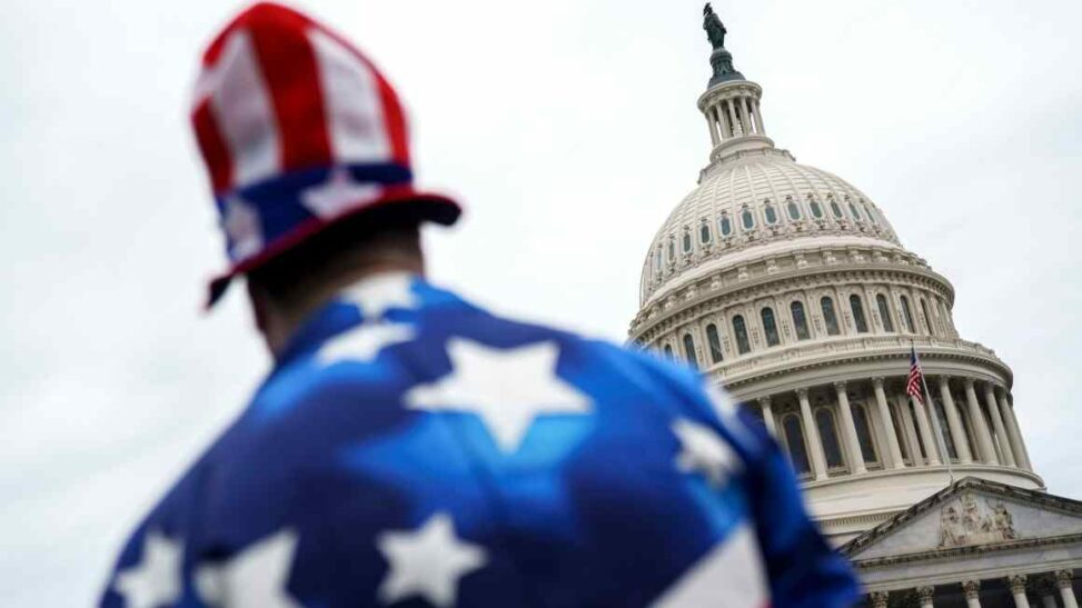 Trump presses republican house dissidents to pass us tax bill