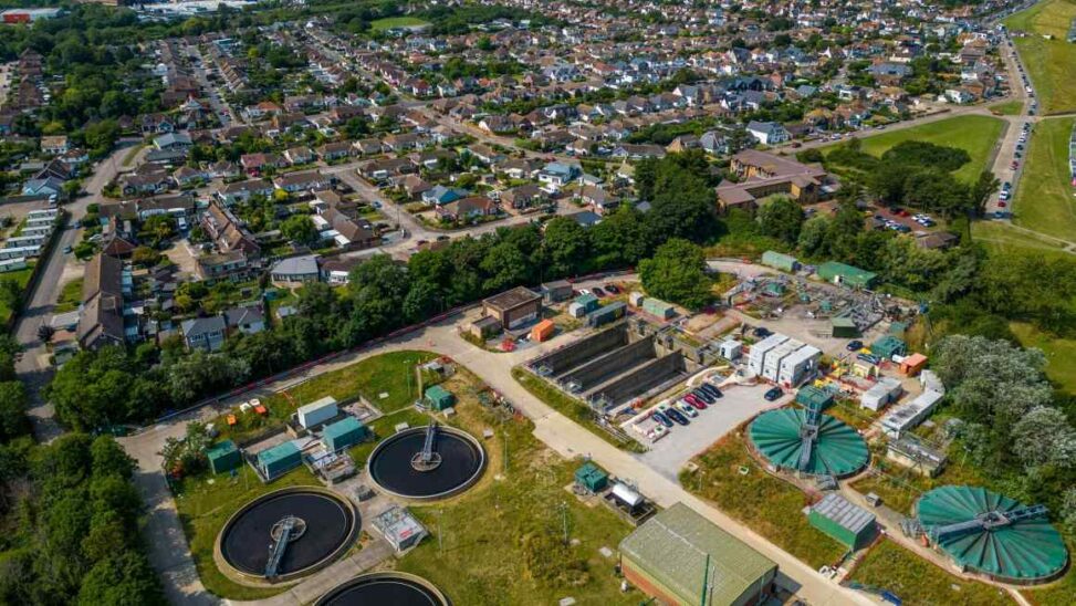 Southern water secures £1.2bn bailout from macquarie