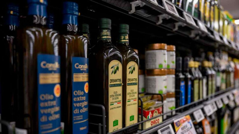 Us threatens eu with 17% tariff on food exports