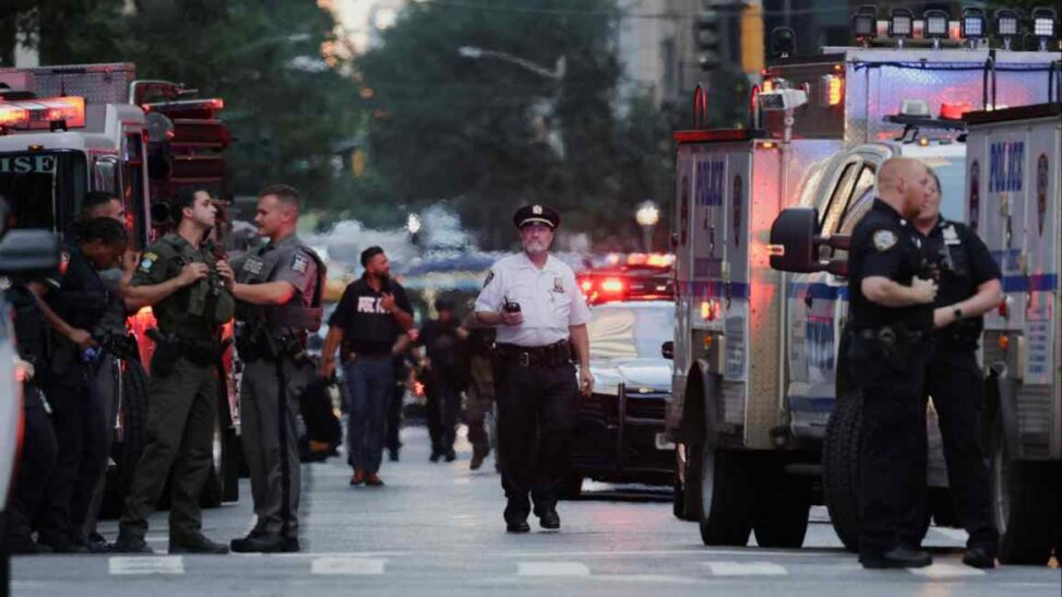 Five killed in shooting at new york tower housing blackstone offices