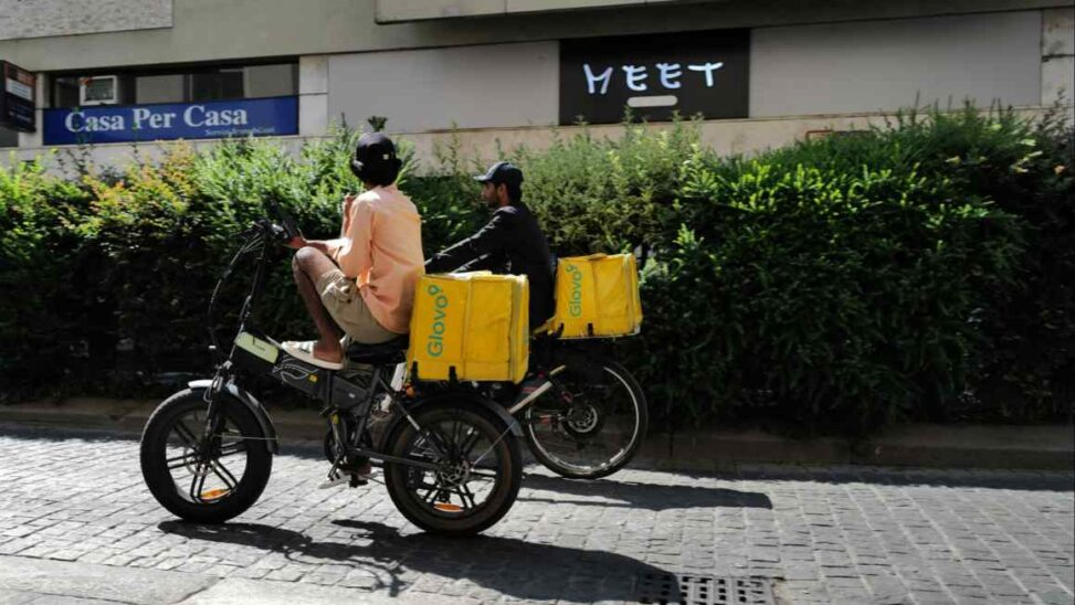 Glovo pauses ‘heat bonuses’ for italian food delivery workers after backlash