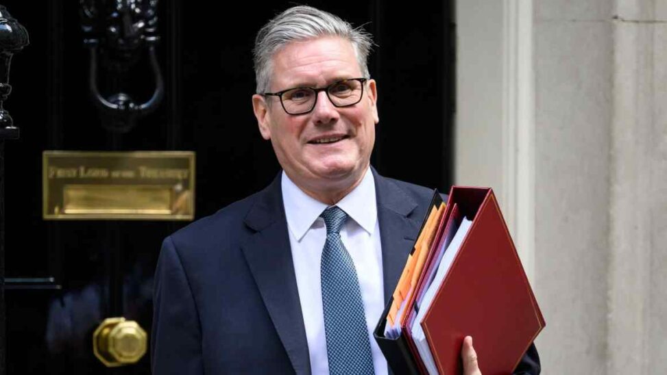 Starmer suspends several labour mps