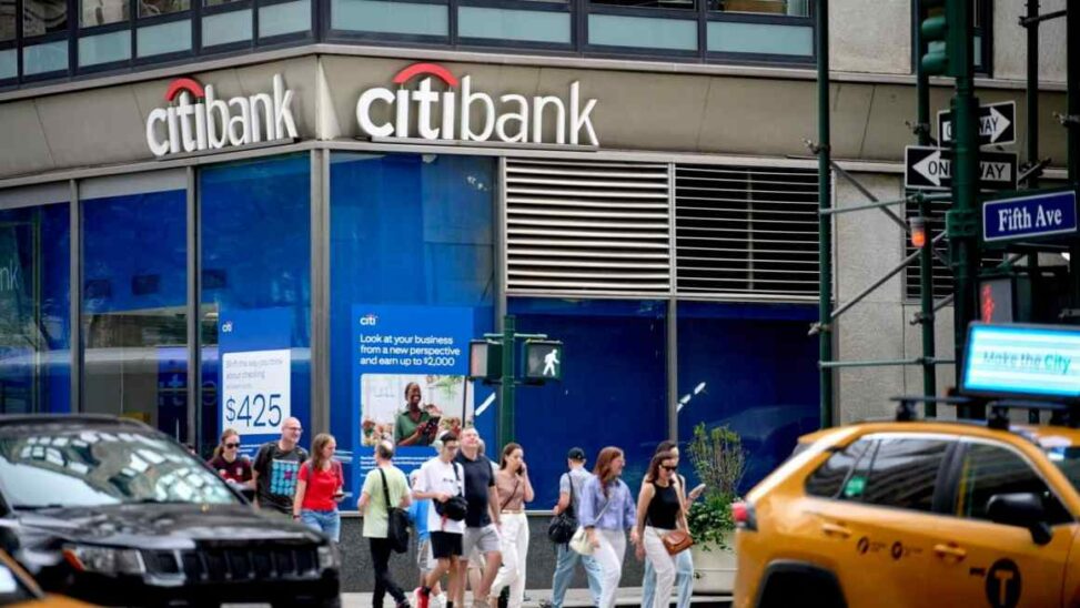 Citi’s new banking chief steps up poaching of jpmorgan dealmakers