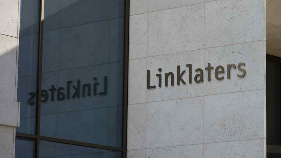 Linklaters partners take home record £2.2mn