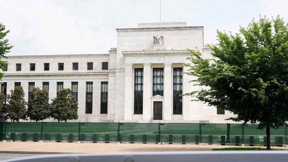 White house opens new front in attack on fed chief powell
