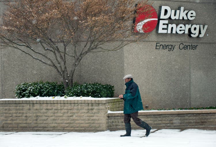 Duke energy to sell tennessee natural gas distribution business to spire in $2.48b deal