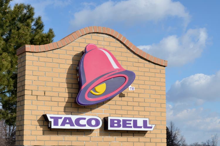 Yum! brands is melius' top restaurant pick; mcdonald's and starbucks land sell ratings
