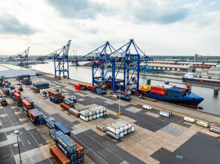 Eurozone records trade surplus of €16.2b in may