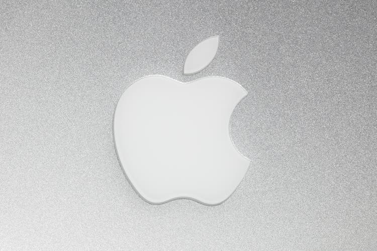 Apple in talks for formula 1 rights in u.s. after movie success report