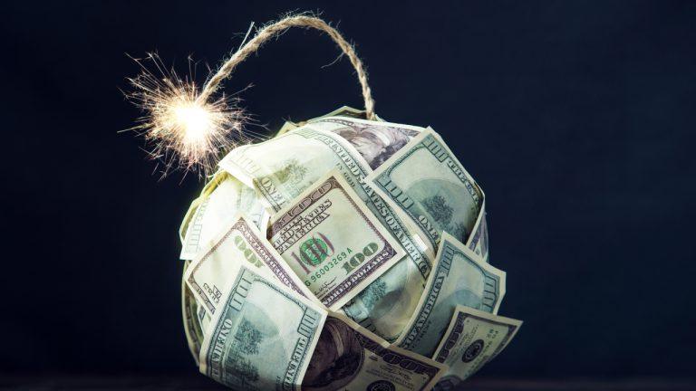 Robert kiyosaki sounds alarm on america’s retirement plans, points to bitcoin safety