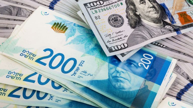 Shekel reaches 30 month high against dollar amid geopolitical developments