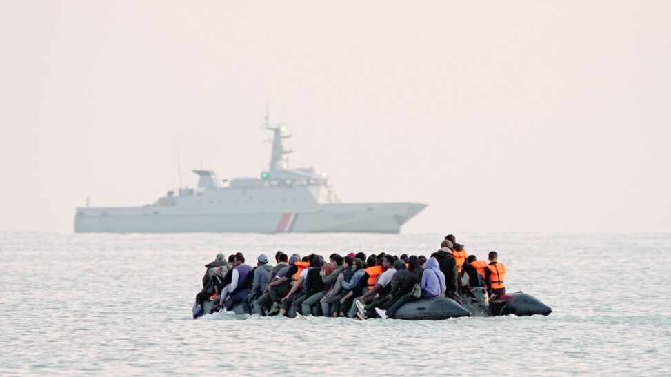 People smugglers to have assets frozen and be banned from uk