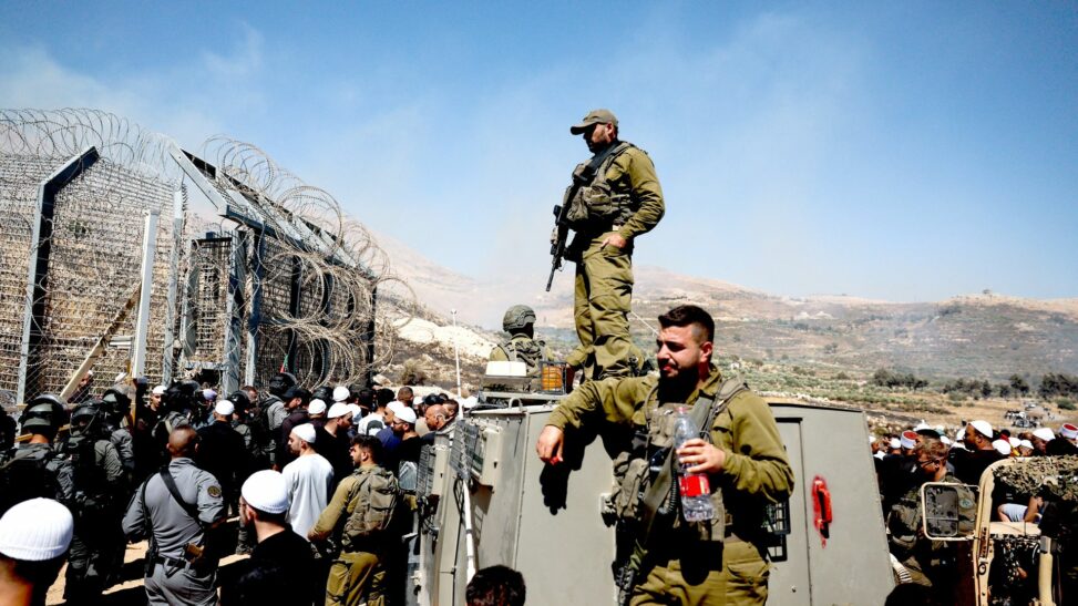 Why israel is getting involved in syria's internal fighting