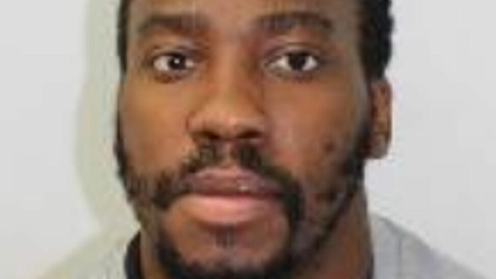 Fugitive caught at notting hill carnival sentenced for murdering ex girlfriend's dad
