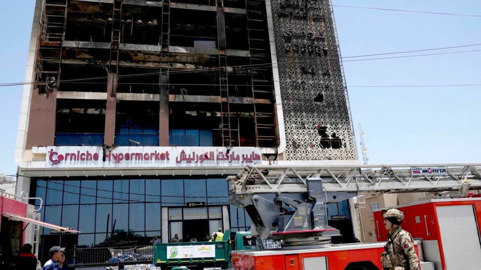 Sixty one dead and others missing after iraq shopping centre fire
