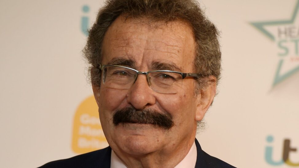 Tv doctor and ivf pioneer quits british medical association over 'damaging' strikes