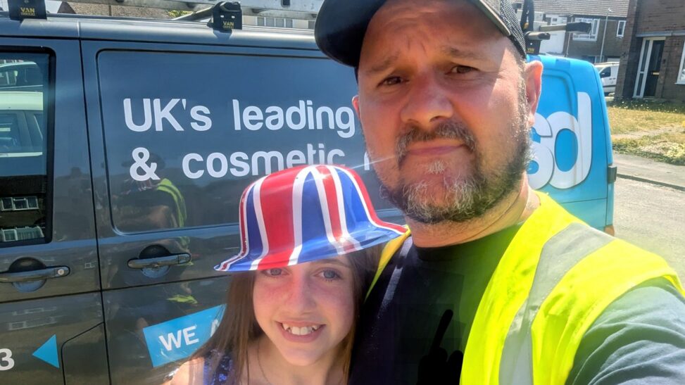 School that took girl out of class for wearing union jack dress closes after receiving 'extremist abuse'