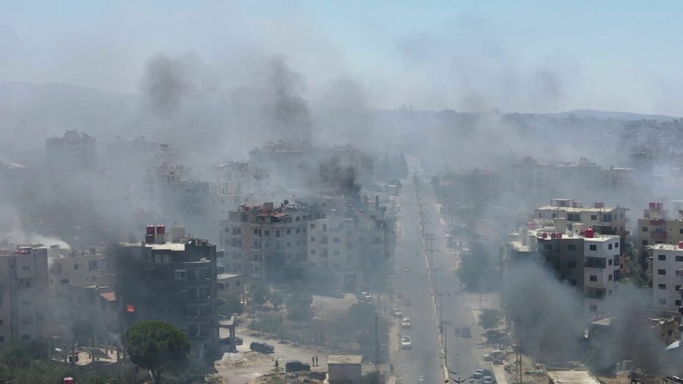 30,000 trapped inside syria's besieged city despite ceasefire as humanitarian crisis unfolds