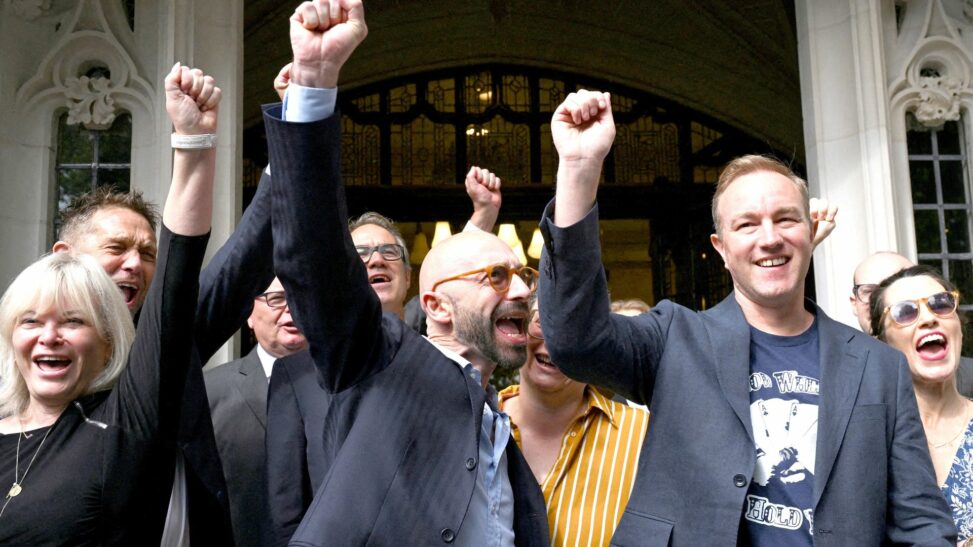 Traders jailed for interest rate rigging have convictions overturned