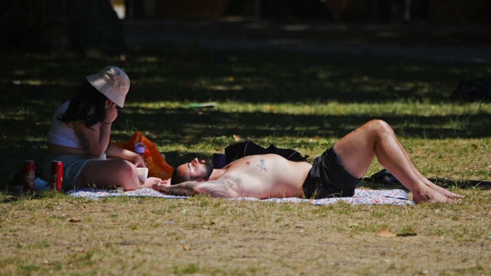 Temperatures forecast to dip after uk wide heatwave peaks