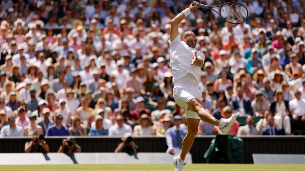 Which british tennis players are still in wimbledon?