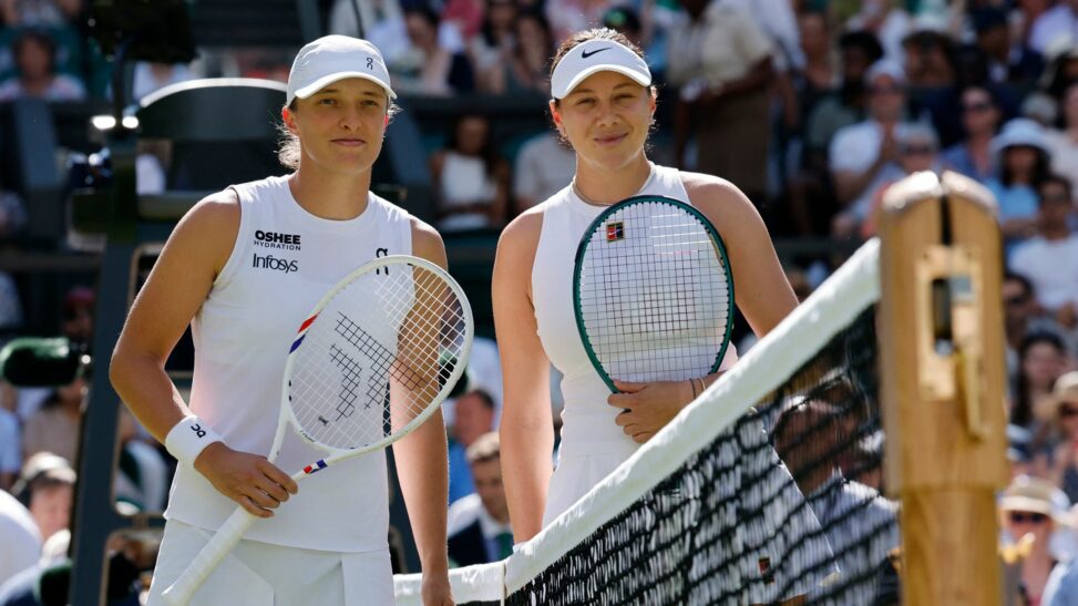 wimbledon women's singles final under way as swiatek takes on anisimova