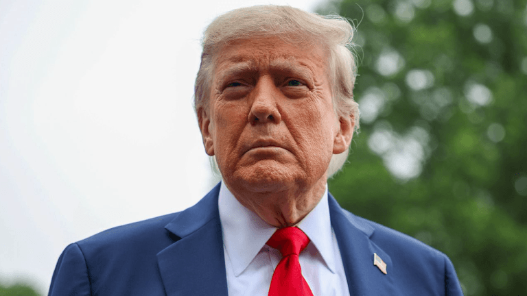 Trump drafts letter to fire fed chair powell, polls gop support: nyt 