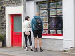 Fears that london house price fall will spread through uk