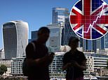 Fresh record high for footsie as investors pile into uk stocks amid us tech sell off