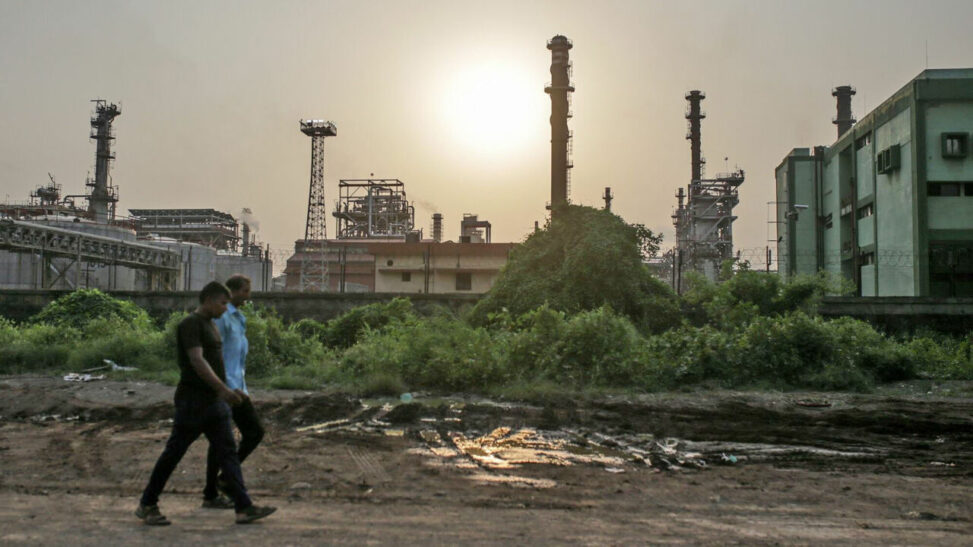 If america goes after india’s oil trade, china will benefit
