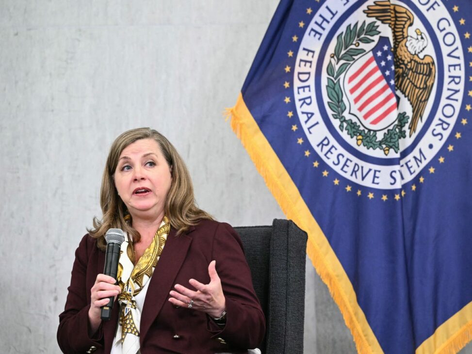 Here's the case for lower rates from the fed's 2 dissenting voices