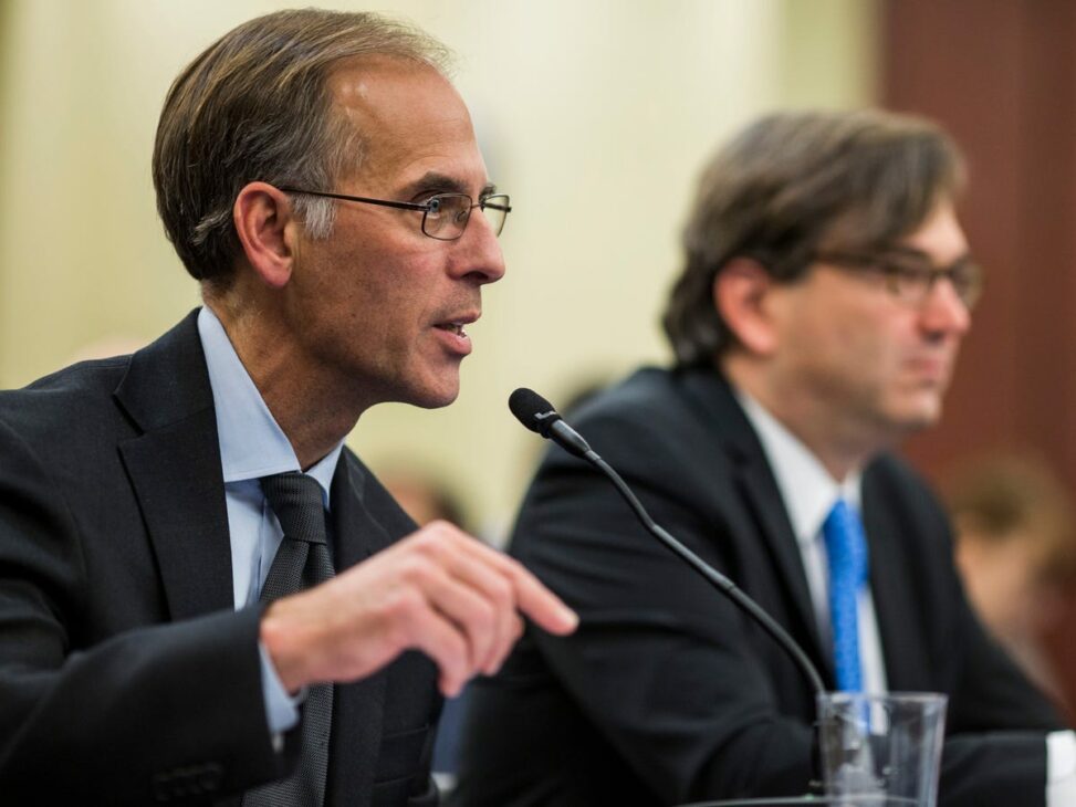 'on the precipice of recession': a top economist warns that not even the fed may be able to rescue the us from a downturn