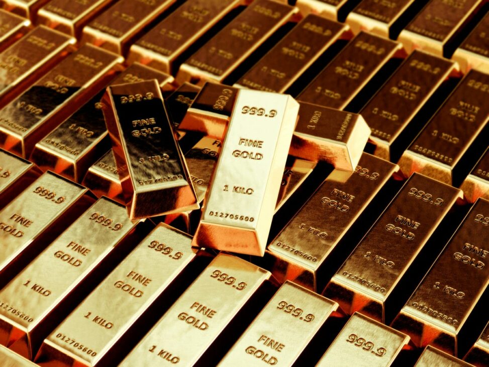 3 reasons gold broke through another fresh record high