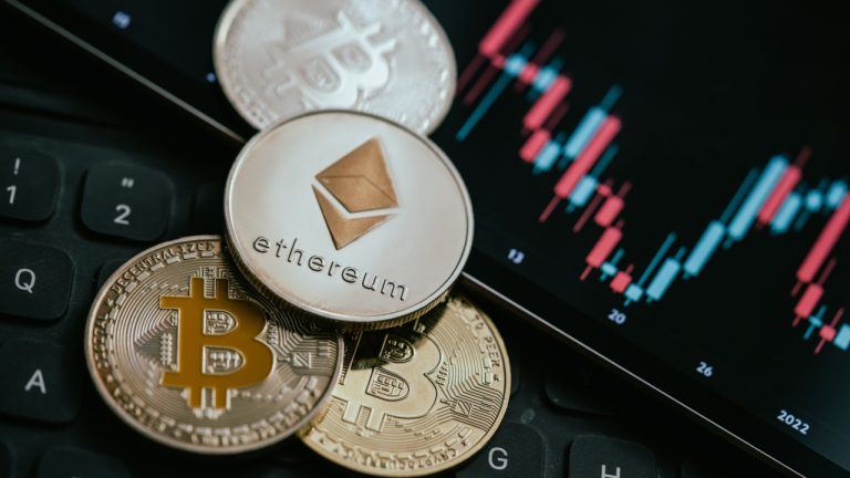Ether’s 14 week inflow streak ends with $238 million exit as bitcoin etfs bleed $1.17 billion