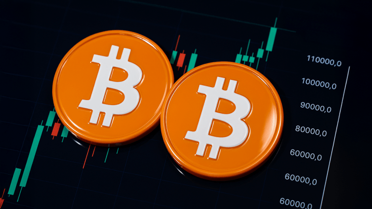Bitcoin price watch: consolidation continues after $122k rejection