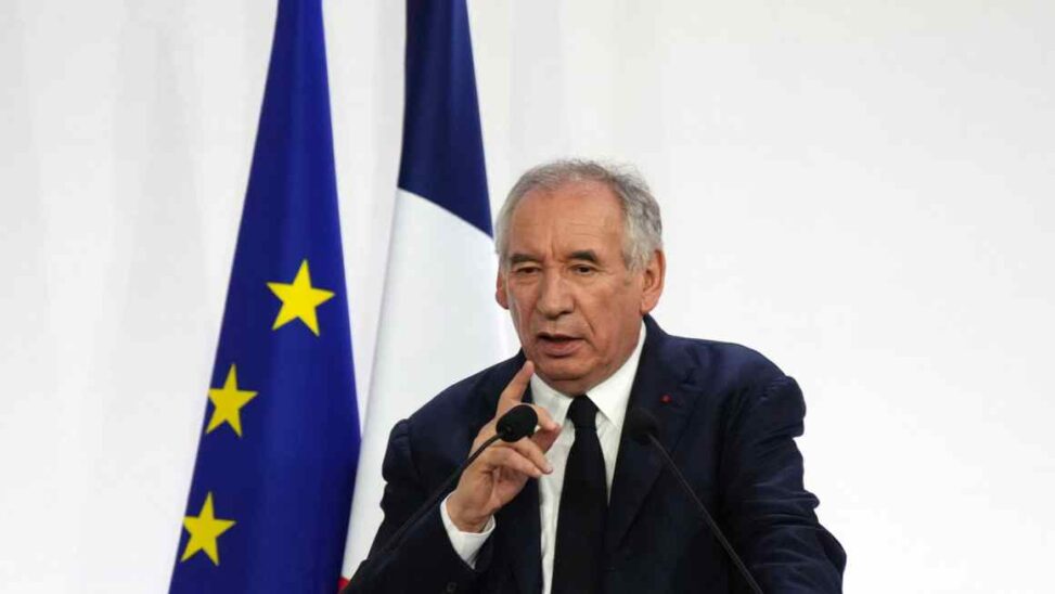 French prime minister to hold confidence vote next month