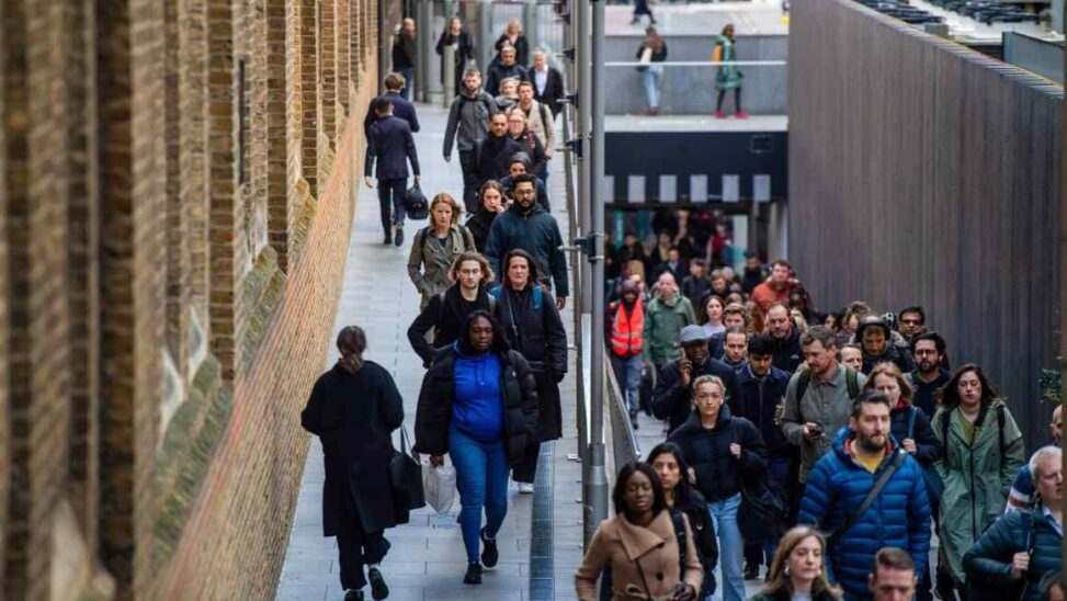 Uk unemployment rate set to hit 5%, think tank predicts