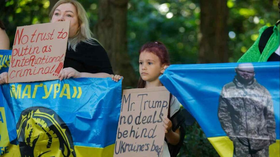‘stab in the back’: kyiv reels as trump embraces putin’s terms
