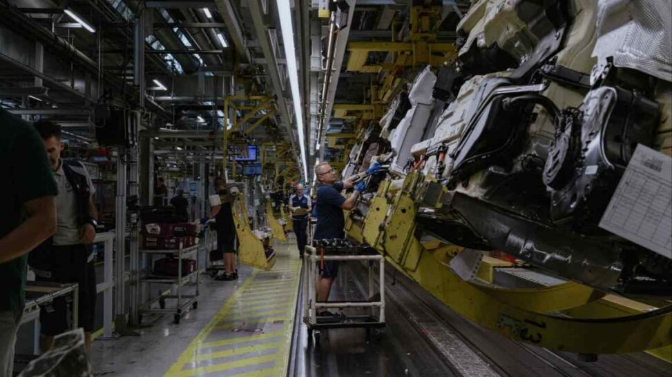 Us to keep high tariffs on european cars until brussels moves to lower its levies