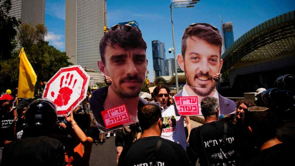 Israeli protesters hold ‘day of stoppage’ to demand gaza hostage deal