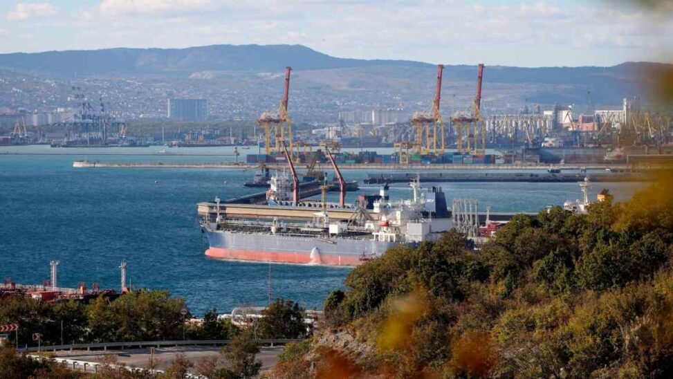 Trump readies fresh us sanctions against russia’s shadow fleet