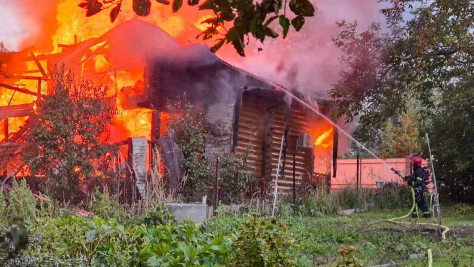 Russian missiles target ukrainian cities in largest attack for weeks