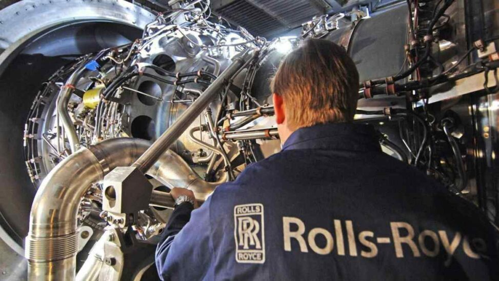 Rolls royce closes in on deal to offload £4bn pension liabilities to pic