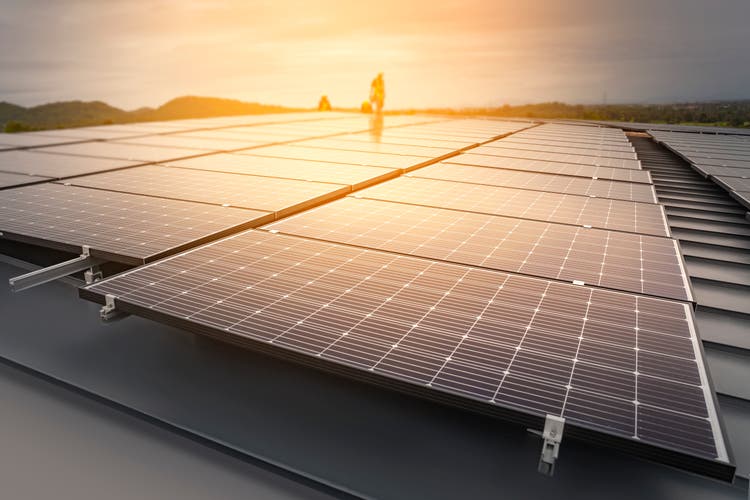 Epa moves to cancel $7b in grants for solar energy nyt