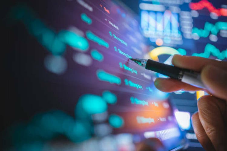 Sa analyst upgrades/downgrades: v, tsla, aapl, acb