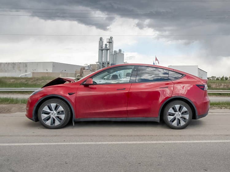 Tesla found to be 33% guilty in fatal florida autopilot crash